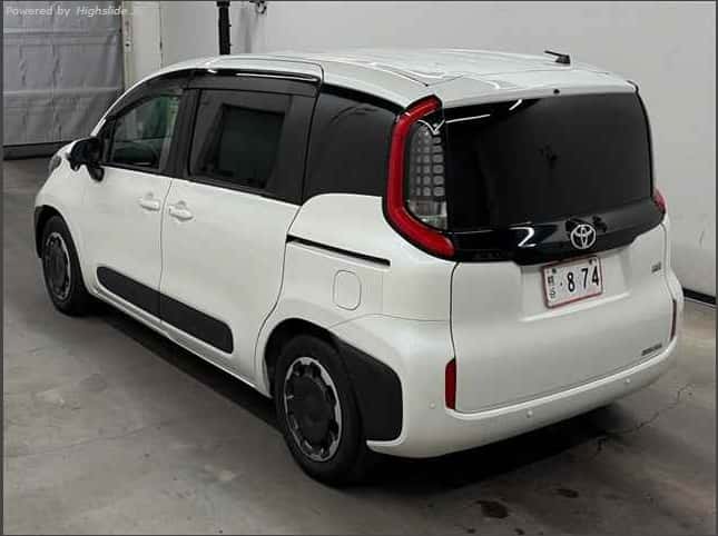 2022 TOYOTA SIENTA